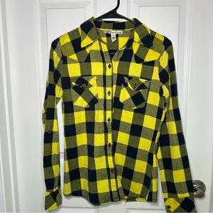 American Rag Flannel button up shirt Yellow and Black M